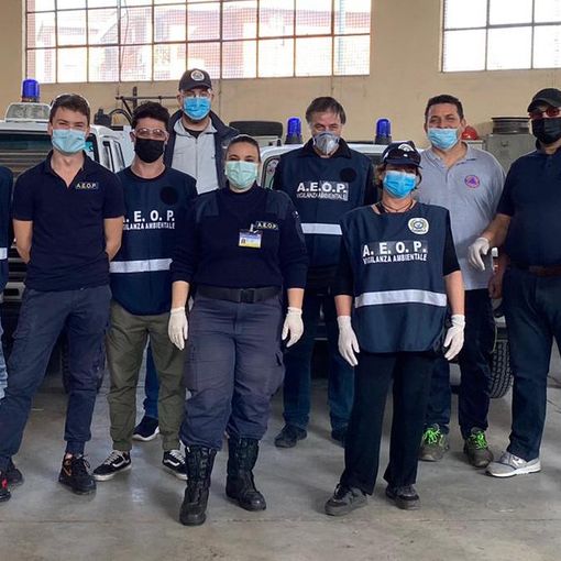 Coronavirus, l'Associazione Operatori di Polizia: &quot;Portiamo la spesa anche ai positivi in quarantena, ma non abbiamo protezioni&quot;