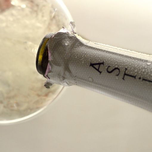 Non solo bollicine: Asti Dogc protagonista alla Milano wine week e a Bar convent di Berlino