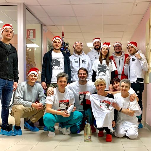Il Basket Nizza dona il sangue e visita l'Ematologia alessandrina che festeggia 1000 trapianti eseguiti nei 20 anni di attività