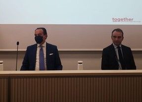 Il presidente Cirio e il sindaco di Torino ritratti nel corso della conferenza stampa