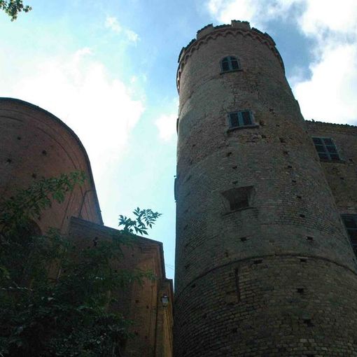 Foto tratta dal profilo facebook del Comune di Calosso