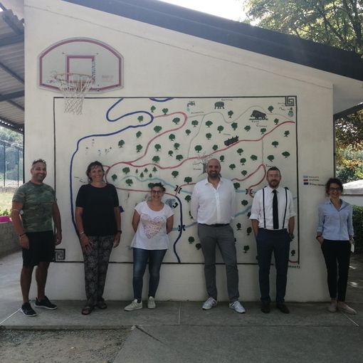 Da dx: I consiglieri provinciali Angelica Corino e Marco Lovisolo, il direttore Ente Turismo Mauro Carbone, il gestore Esposito Loredana e la funzionaria provinciale Paola Caldera e staff