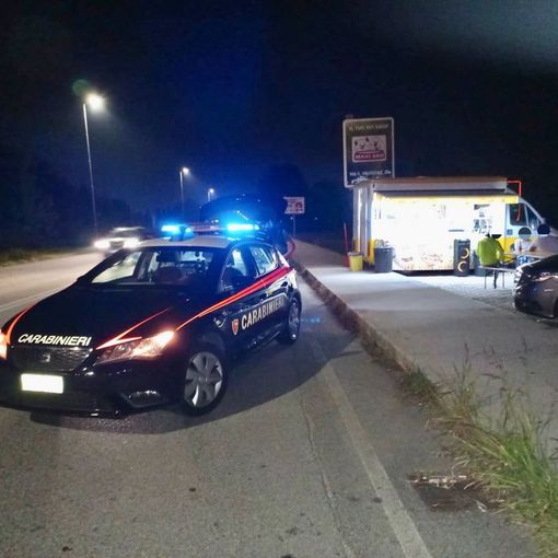 Gambizzato da tre colpi di pistola ad Asti: i Carabinieri arrestano l'autore, si tratta di un ventenne