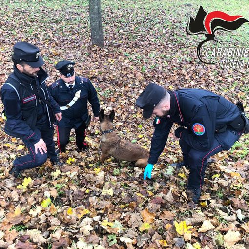 I carabinieri con Kira