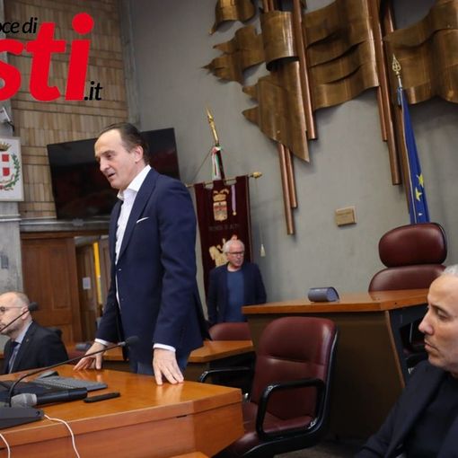 Il presidente Cirio con il vice Carosso nell'incontro con i dipendenti del Maina