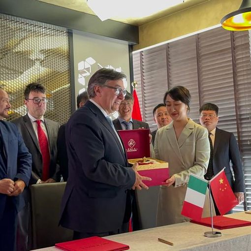 Riunione in collegamento da Shanghai di Roberto Cerrato: ripresi i contatti con la Bama Group Company of Tea
