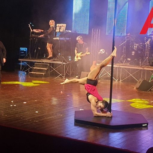 La magia del circo e le emozioni della voce di Danilo Amerio, ieri sera al Teatro Alfieri con &quot;Circus&quot;[FOTO E VIDEO]