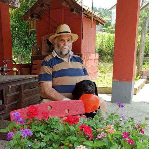 Claudio Aquilini con il suo adorato labrador