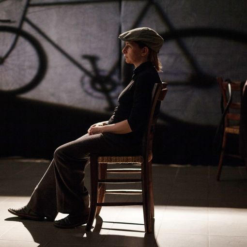 Giovedì il ricordo del grande Bartali scende dalla bici e sale in scena a Calosso