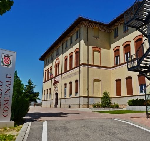 Il Municipio di Ferrere