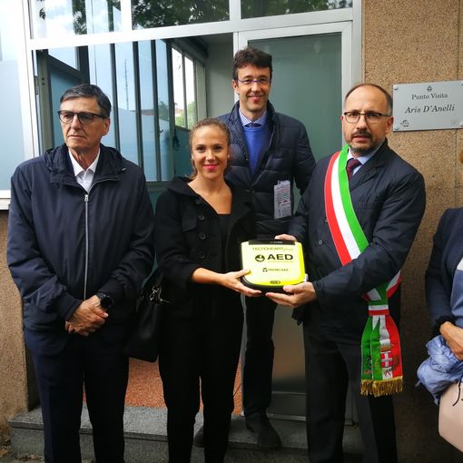 La consegna del defibrillatore