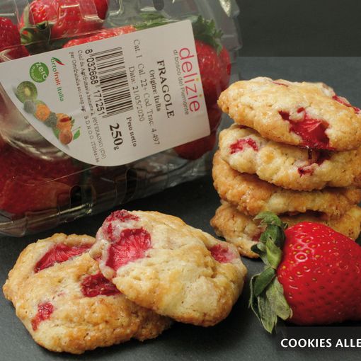 I MercoledìVeg di Ortofruit oggi propongono la deliziosa ricetta dei cookies alle fragole
