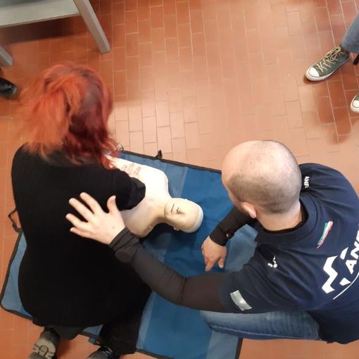 Al Castigliano lezione per l’abilitazione all’uso del defibrillatore semiautomatico esterno (Dae)