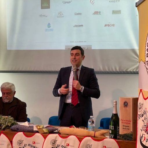 Il Bagna Cauda Day 'sposa' il Mercato contadino Campagna Amica