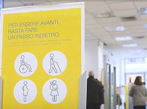 Nella Giornata della Disabilità, l'impegno di Poste sulle barriere architettoniche nell'Astigiano