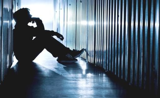 L'adolescenza al centro di una serie di incontri con Astigov