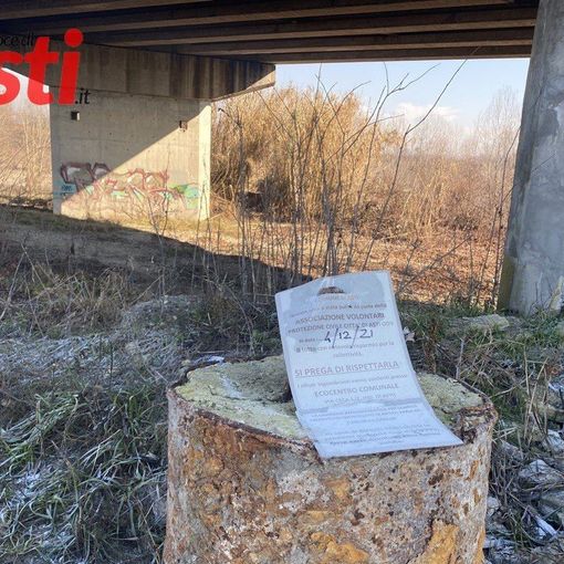 I volontari Protezione civile di Asti puliscono? E noi portiamo l'immondizia lungo il Tanaro [FOTO]