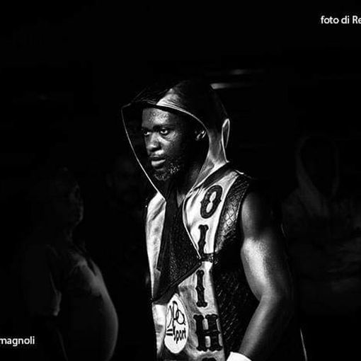 Intervista a Etinosa Oliha, l’imbattuto campioncino col mito Mayweather