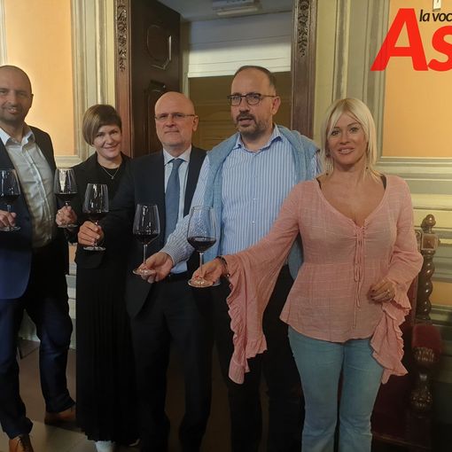 Il direttore Carbone, Flavia Fagotto, il presidente Barbero, il sindaco Rasero, l'assessore Bologna
