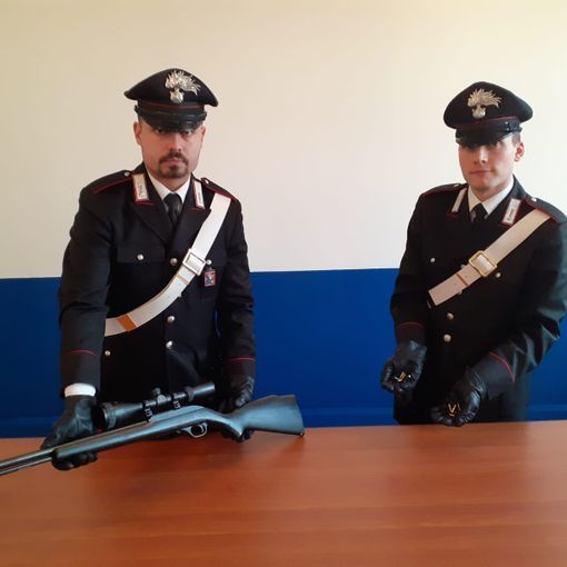 Asti: pluripregiudicato astigiano spara ad una vicina dopo una lite