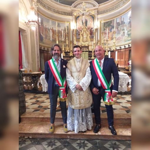 A Rocchetta Tanaro ultima messa di padre Emanuele. &quot;I preti come te rendono la Chiesa un posto migliore&quot;