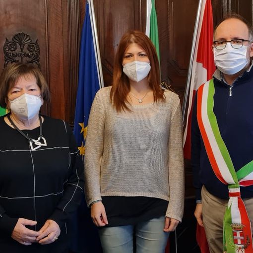 L'attrice Giada Dovico ricevuta in municipio dopo il premio &quot;Vincenzo Crocitti International&quot;