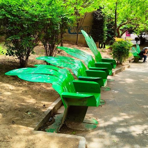Vandalizzate alcune panchine nei giardini Alganon