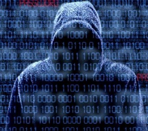 Attenzione: se vi chiama un presunto operatore della polizia, per un attacco hacker al conto, è una truffa