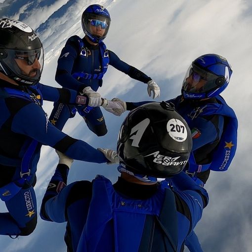 Il sergente astigiano Alessandro Binello è argento agli europei di paracadutismo acrobatico [FOTO E VIDEO]