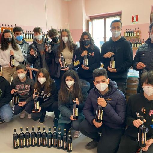 Dal Penna di Asti la &quot;bottiglia della pace&quot;: un Ruchè 2019 per sostenere l'Ucraina