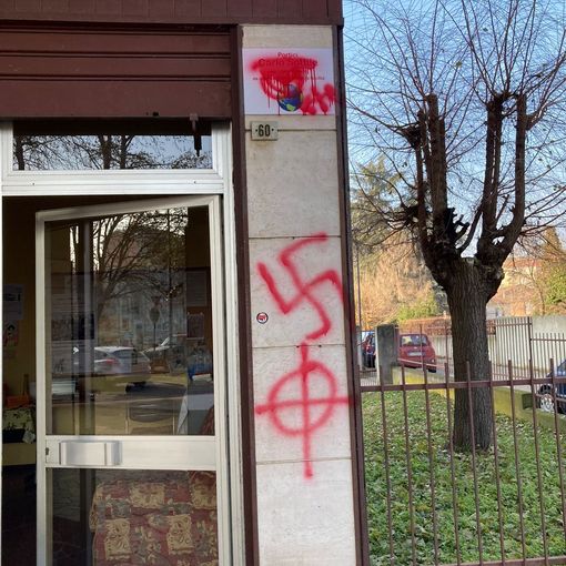 Sdegno unanime per l'attacco alla sede del Coordinamento Asti Est