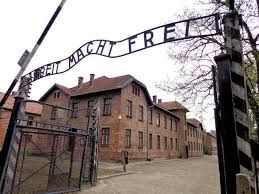 Dal 19 al 23 febbraio le classi quinte dell’Istituto Enogastronomico &quot;G. Penna&quot; di San Damiano d’Asti partecipano ad un viaggio progetto ad Auschwitz
