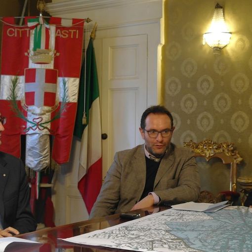 L'assore Berzano ritratto con il vice sindaco Coppo e il sindaco Rasero nel corso della conferenza stampa, del settembre scorso, relativa la &quot;domenica a piedi&quot;