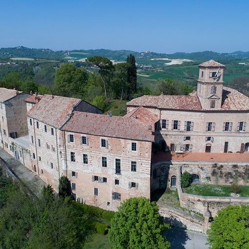 Una veduta del castello di Montiglio