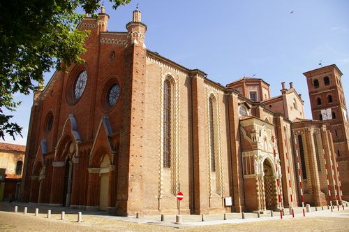 Via al recupero di Cattedrali e edifici storici delle Diocesi Piemontesi