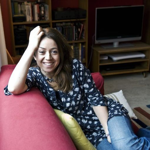 FuoriLuogo festeggerà le donne in compagnia di Claudia de Lillo alias Elasti
