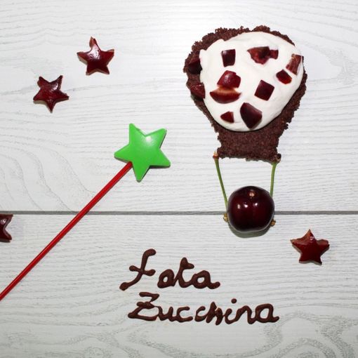 Felici &amp; Veloci, la nuova ricetta di Fata Zucchina: 'Mongolfiera di panna e ciliege'