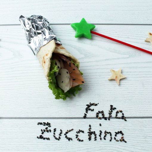 Felici &amp; Veloci, la nuova ricetta di Fata Zucchina: 'kebab di asparagi e salmone'
