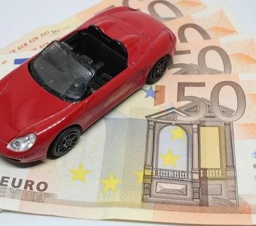 Rc auto online: nel 2019 polizze online in lieve aumento rispetto all'anno precedente
