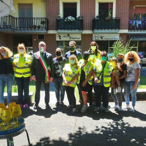 Volontari e esercizi commerciali della zona hanno contribuito alla pulizia di viale Pilone