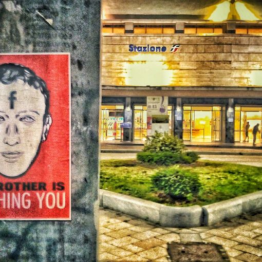 Anche ad Asti manifesti con il volto del creatore di Facebook