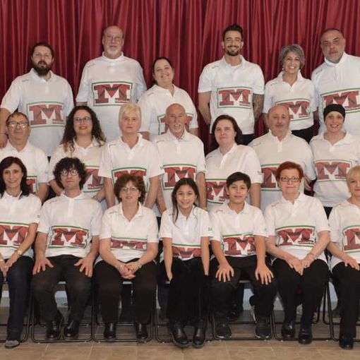 Foto di gruppo per la compagnia teatrale