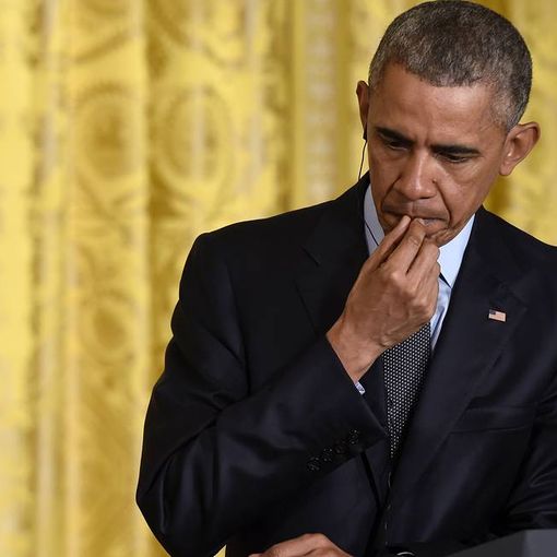 Obama origliava la Merkel, i tedeschi intercettavano segreti, gli italiani spiati da tutti
