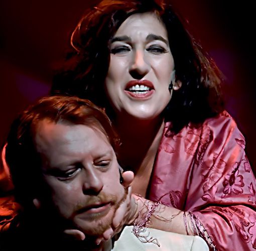 Paola Pace e Giovanni Rizzuti in un momento dello spettacolo