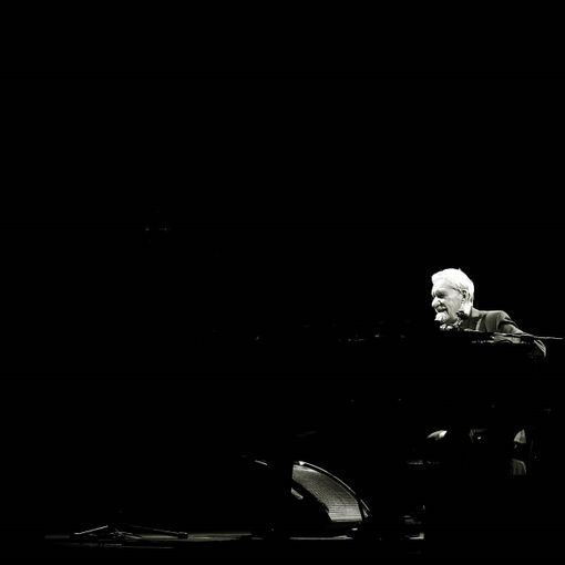 Il nostro grande astigiano, Paolo Conte, al Teatro Carlo Felice di Genova: &quot;50 Years of Azzurro&quot; (fotogallery)