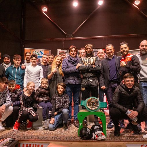 Boxe, continua il conto alla rovescia in vista del match per il titolo di campione italiani dei pesi medi