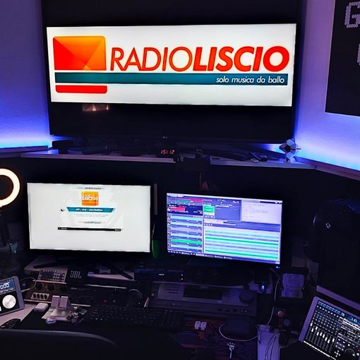 Nasce RADIO LISCIO, la nuova emittente per chi ama la musica da ballo