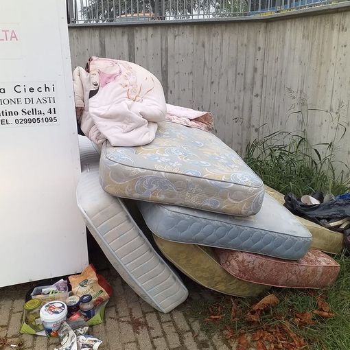 Anche a Costigliole d’Asti abbondano gli episodi di “ordinaria inciviltà” [FOTOGALLERY]