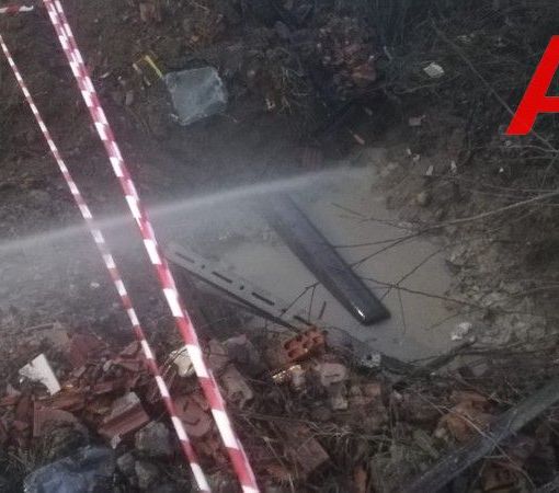 Vigili del fuoco ancora impegnati, da ieri pomeriggio, al campo nomadi di via Guerra
