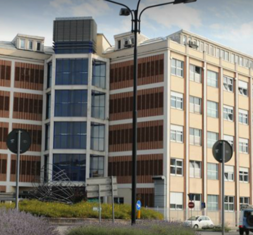 Il palazzo di corso Dante che ospitala sede dell'Asl AT